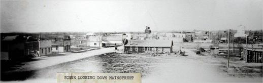 Down Main Street_thumb.jpg